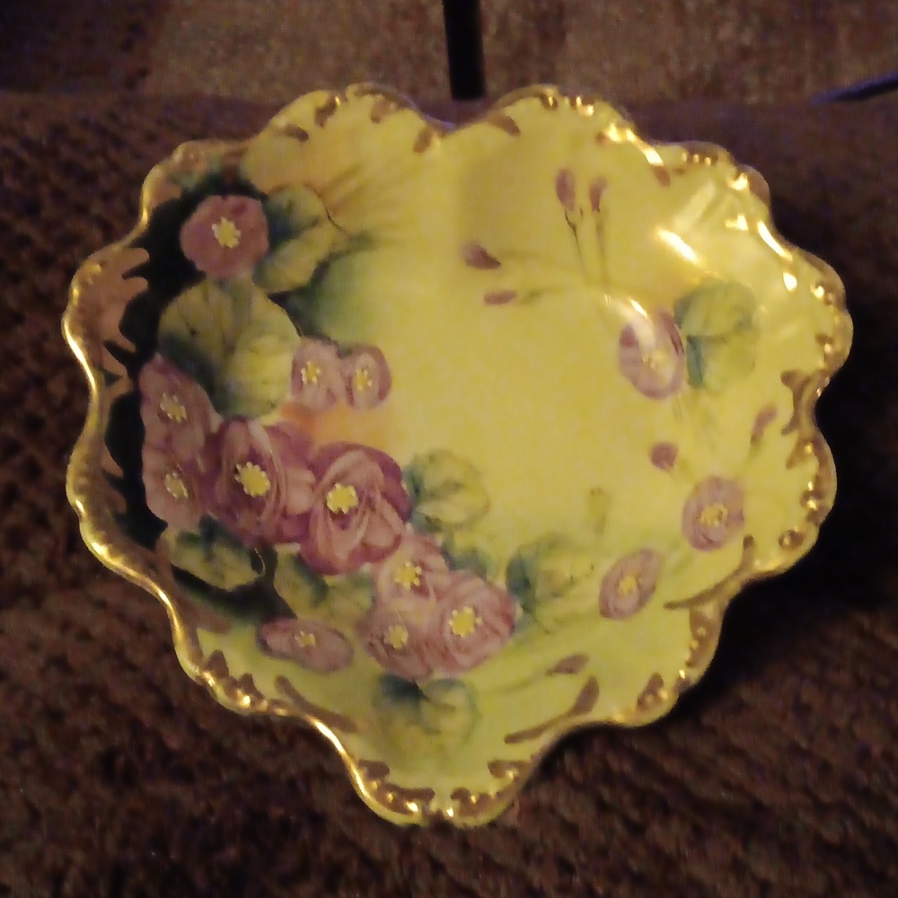 HEART SHAPED CRYSTAL BOWL